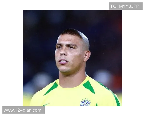 足球巨星罗纳尔多的辉煌历程与传奇风采解析