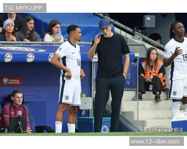 足球明星赴泰国联赛踢球引发热潮球迷期待精彩对决与新挑战 足球明星赴泰国联赛踢球引发热潮球迷期待精彩对决与新挑战